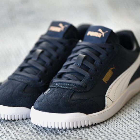 PRE-0WNED Size: 5 Big Kid/6.5 Women | Puma Club 5v5 Sneaker | Club Navy/White - Picture 9 of 12